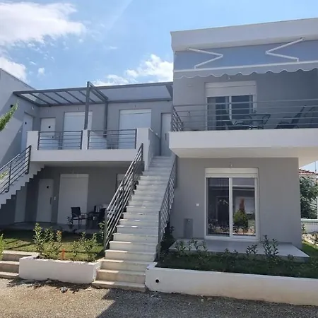 Athina Apartment *